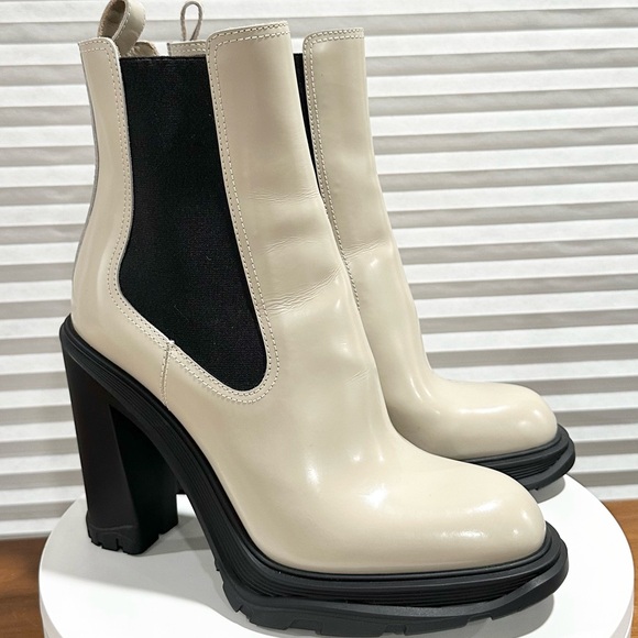 🌹ALEXANDER MCQUEEN🌹 Leather Chelsea Block-Heel Boots Size: 39 - Picture 5 of 14